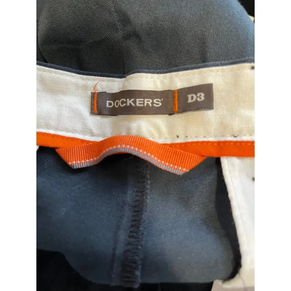 Dockers Blue Chino D3 Pants Flat Classic Fit Black Flat Mens 33 x 30